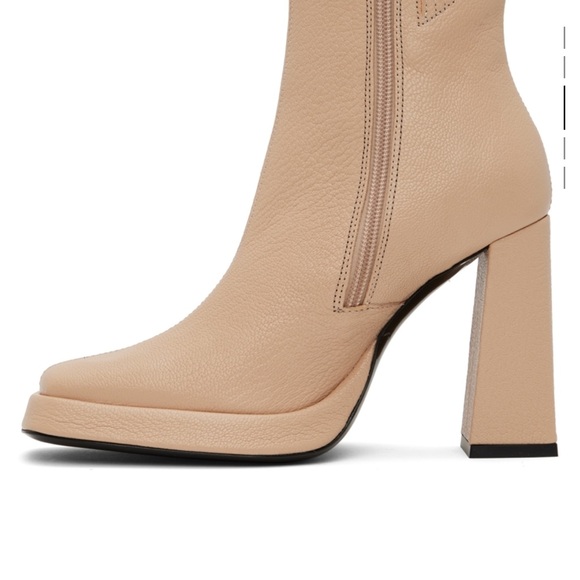 By Far Leather boots in beige - Picture 3 of 6